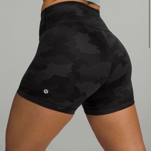 Winder Train Contour High Rise 4" Lulu Yoga Shorts